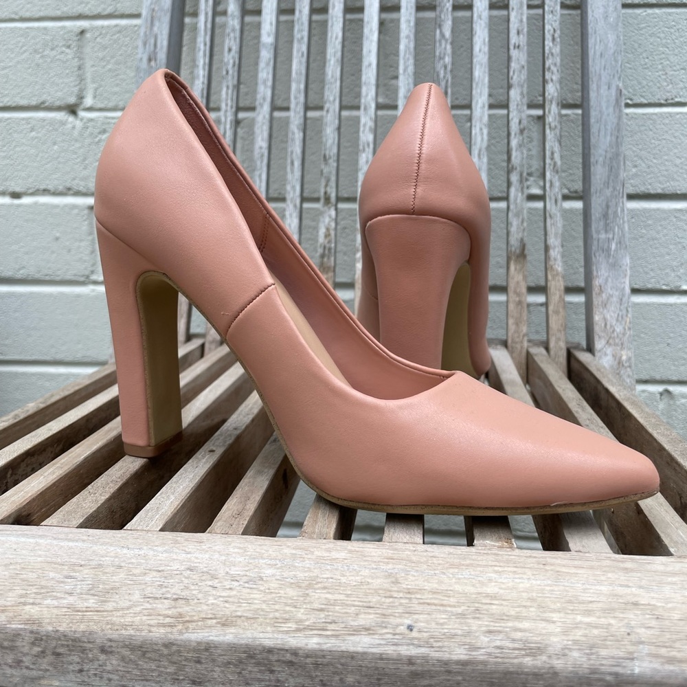 Heels - Picture 8 of 16
